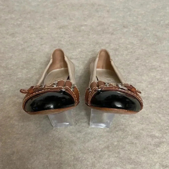 AGL Attilio Giusti Leombruni Italy Leather Camel
Black Cap Toe Pumps size EU 36 - Picture 3 of 13